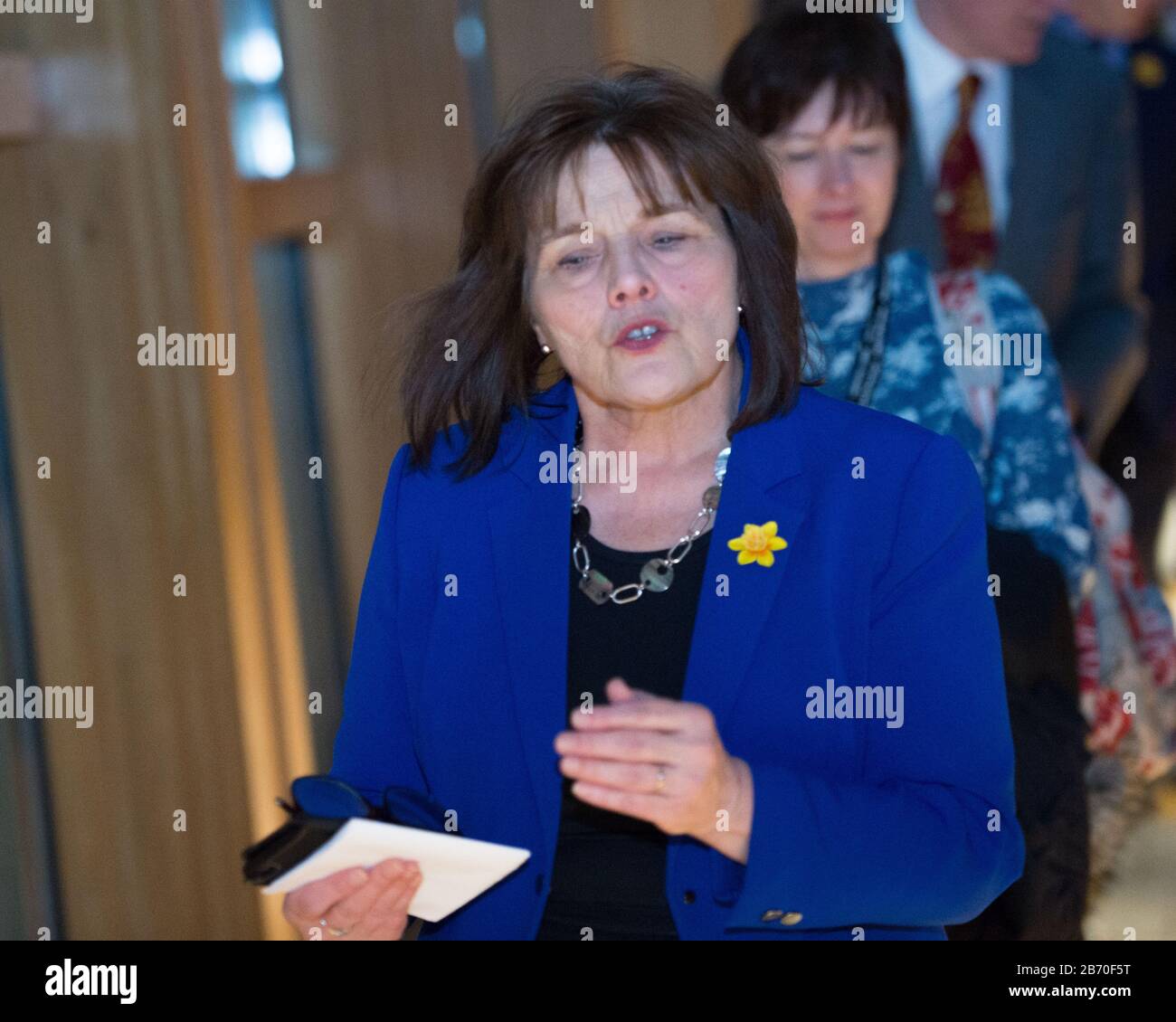 Edimburgo, Regno Unito. 12th Mar, 2020. Nella foto: Jeane Freeman MSP - Ministro del Gabinetto per la Salute e lo Sport. Immagini che mostrano scene dopo che la camera si è svuotata subito dopo il tempo di decisione dopo una dichiarazione urgente: Nuovo coronavirus COVID-19 aggiornamento, che è stato consegnato dal Ministro della Sanità. Credito: Colin Fisher/Alamy Live News Foto Stock