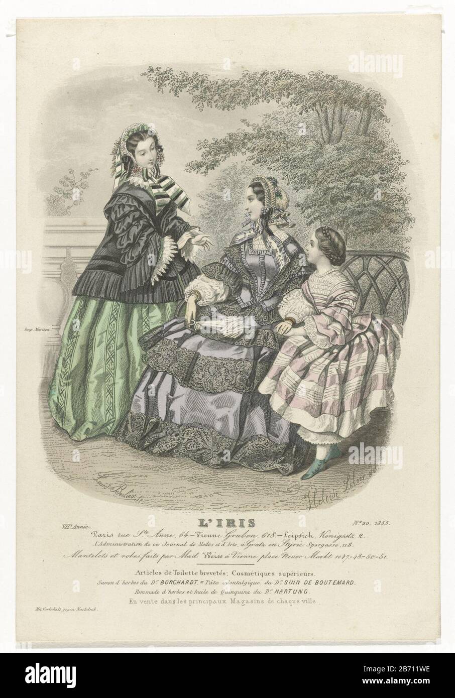 Due donne e una ragazza su una panchina da giardino. Sinistra: Giacca nera corta con mamelukkenmouwen su una gonna verde larga. Sulla testa un cappello con nastri di prua a strisce verdi / nere / bianche. Medio: Abito viola con laccio nero. Maniche soffiato sotto. Accessori: Cappello decorato con foglie, bracciali, guanti, ventilatore (?). Destra: Ragazza in un vestito a righe rosa / bianco con gonna completa. Stivaletti verdi con chiusura a pulsante. Secondo la didascalia: Bracciali e abiti Mante disegnati da Weiss. Tra le righe della mostra alcune sul produttore della rivista di moda: Printmaker Louis Berlier (elencato pro Foto Stock