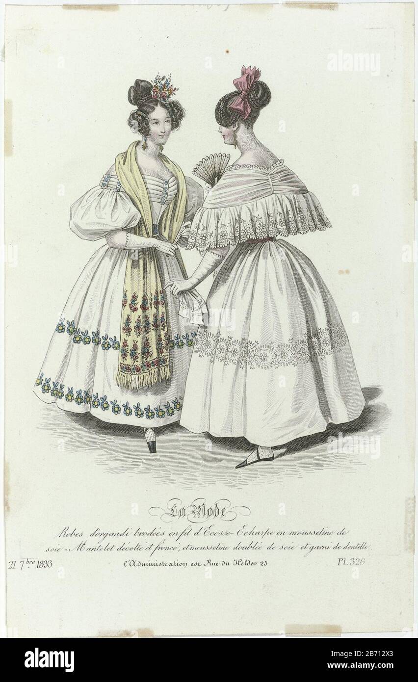 Camici di organdy ricamati con 'lisle. Mussola di seta sciarpa. Piccola giacca a spalla con scollo shirred, mussola, foderata in seta e ornata con pizzo. Stampa la rivista di moda la Mode (1829-1855) . Produttore : printmaker: Editore anonimo Alfred Xavier du Fougeraisuigever: Th. MuretPlaats manufacture: Paris Date: 1833 Caratteristiche Fisiche: Acciaio engra, mano-colorato materiale: Carta Tecnica: Mano colore / acciaio engra dimensioni: Foglio: H 217 mm × W 140 mm Oggetto: Moda piatti abito, abito (+ abbigliamento donna) capo-ingranaggio (+ abbigliamento donna) abbigliamento per la parte superiore del corpo (ma Foto Stock