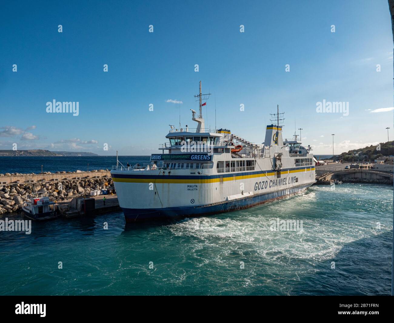 Traghetto tra Malta e Gozo - MALTA, REPUBBLICA DI MALTA - 5 MARZO 2020 Foto Stock