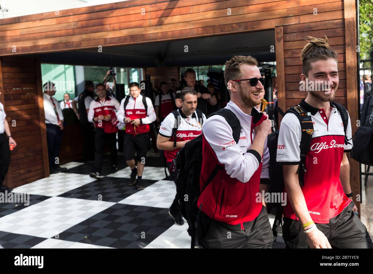 Melbourne, Australia . 13 Marzo 2020. Formula Uno, Gran Premio D'Australia, Practice Day; Le Squadre Entrano Nei Box Credit: Action Plus Sports Images/Alamy Live News Foto Stock