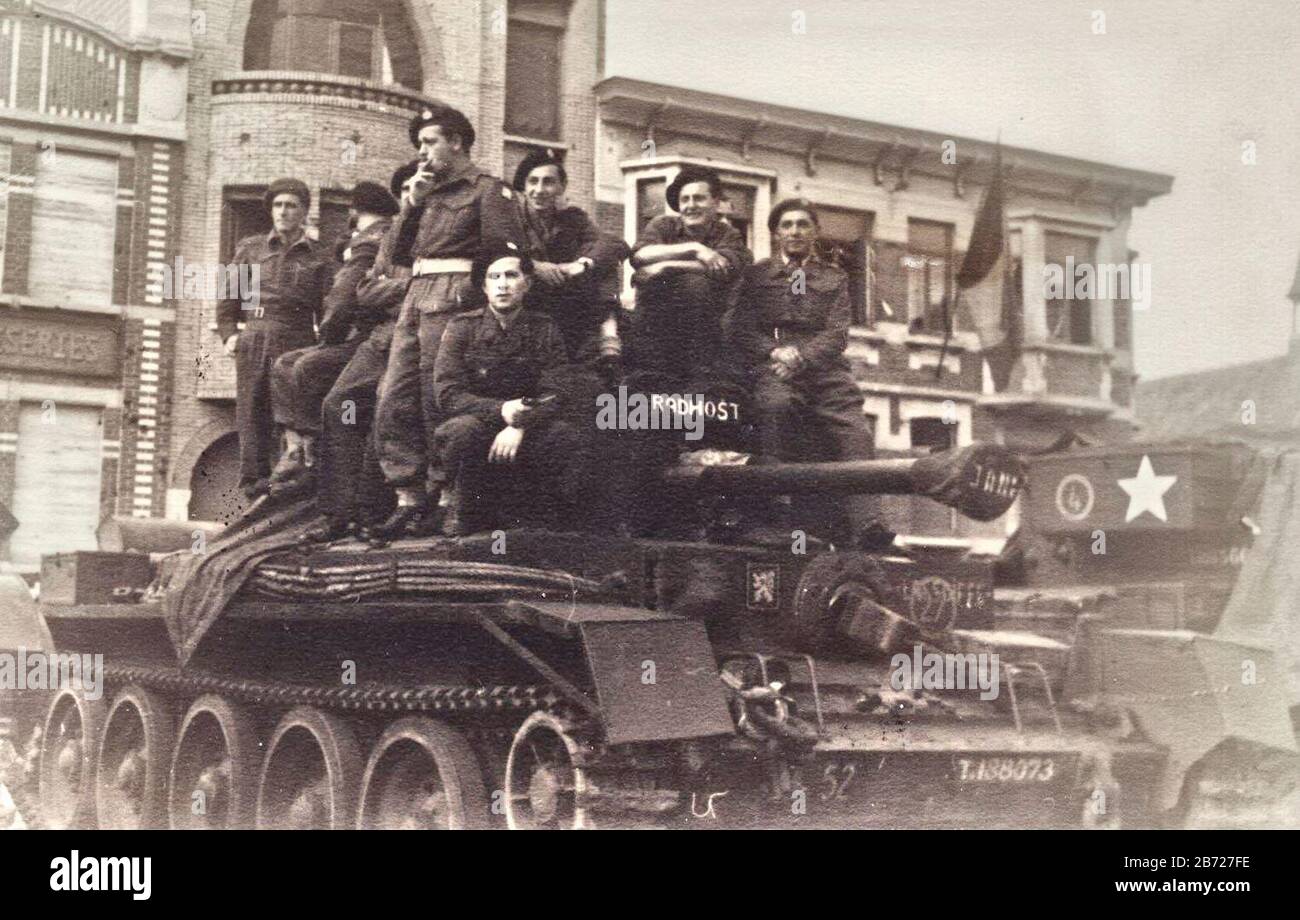 Soldati cecoslovacchi alla fine della guerra a la Panne (Belgio) nei pressi di Dunkerque nel 1945 Foto Stock