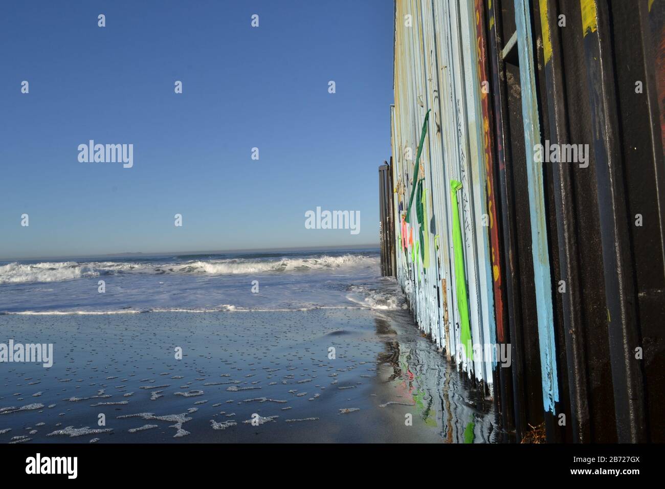 Confine CON GLI STATI UNITI a Tijuana Baja California, il muro visto dal Messico Foto Stock