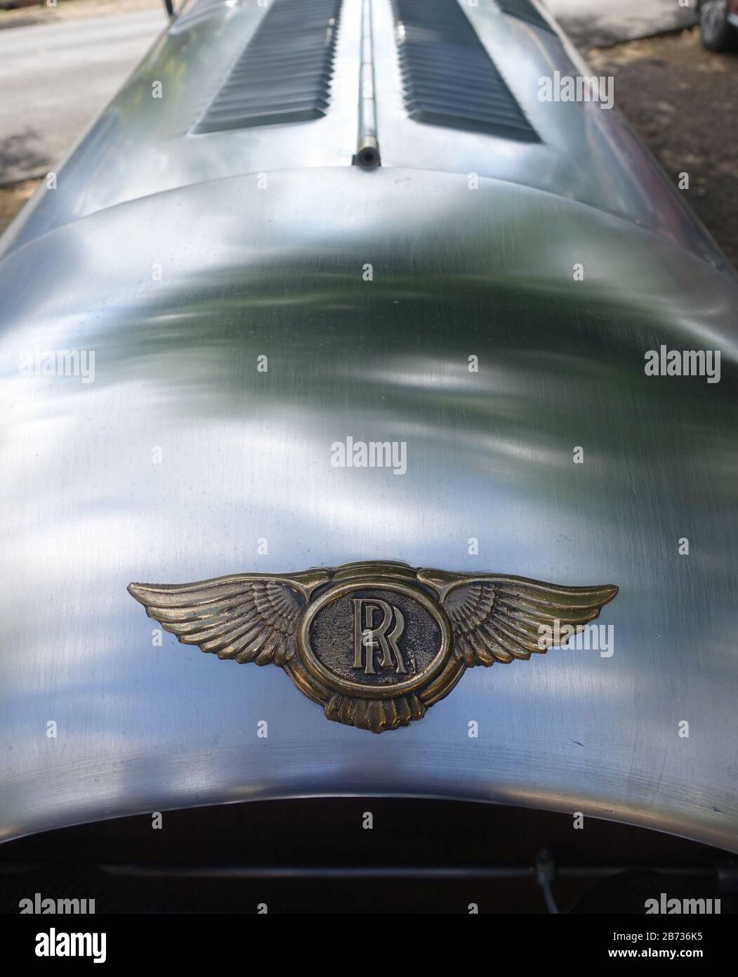 Metallo lucido con logo Rolls royce Brass Foto Stock