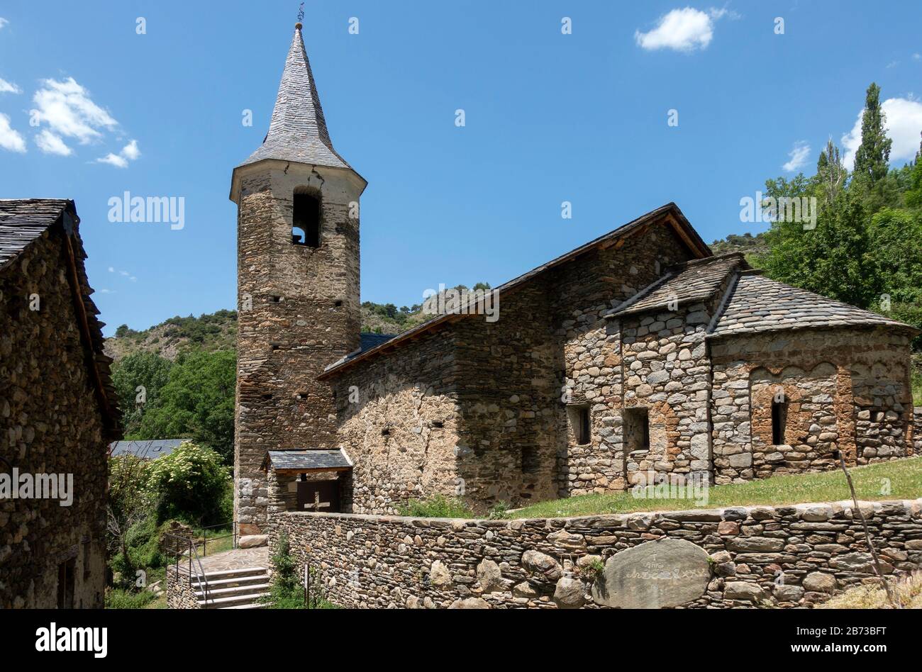 Sant Bartomeu chiesa.Dorve abbandonato villaggio.Pyrenees.Pallars Sobira.Catalonia.Spain Foto Stock