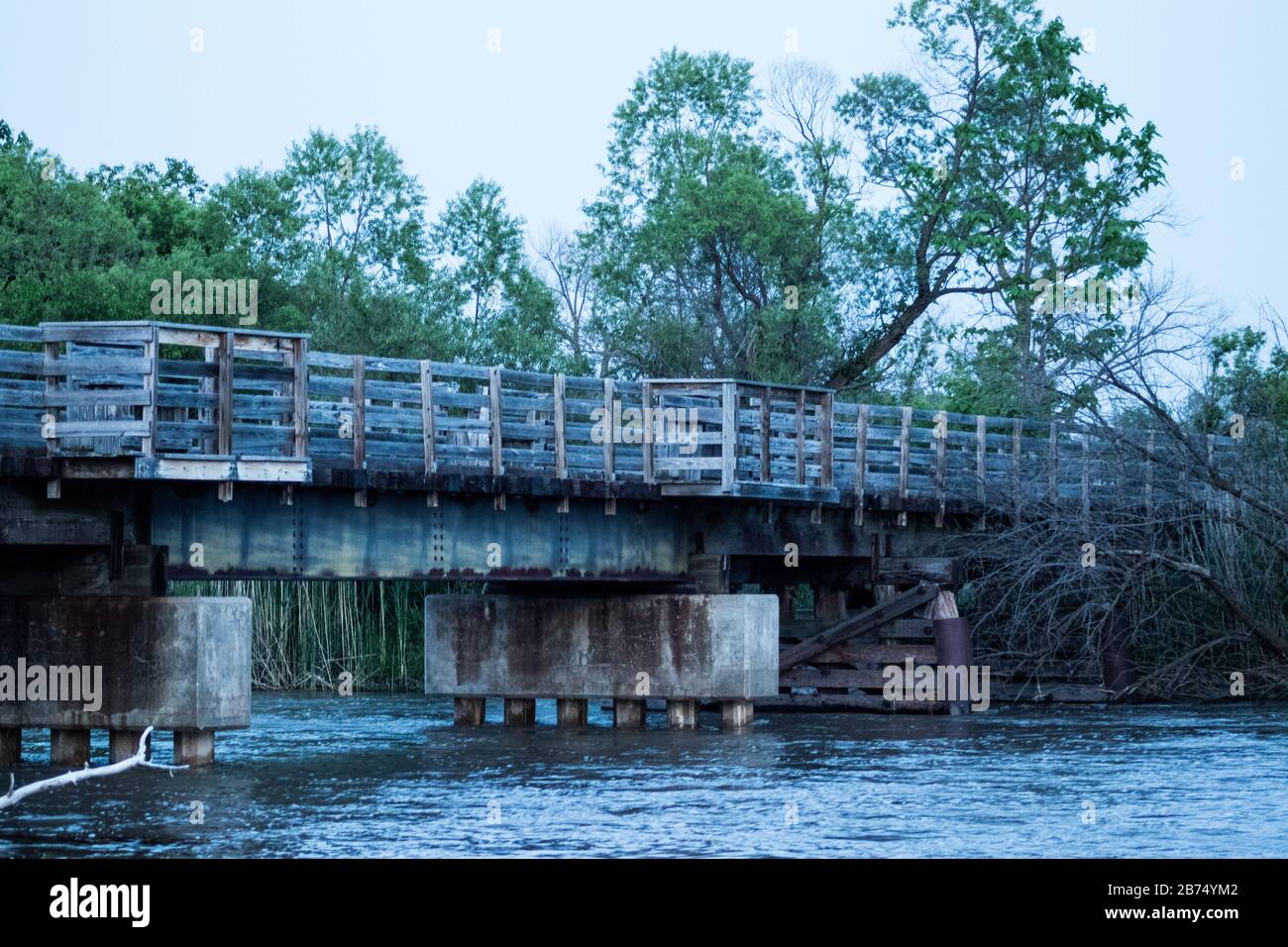 Dark Island Trail ponte in legno sul fiume Platte Nebraska Foto Stock
