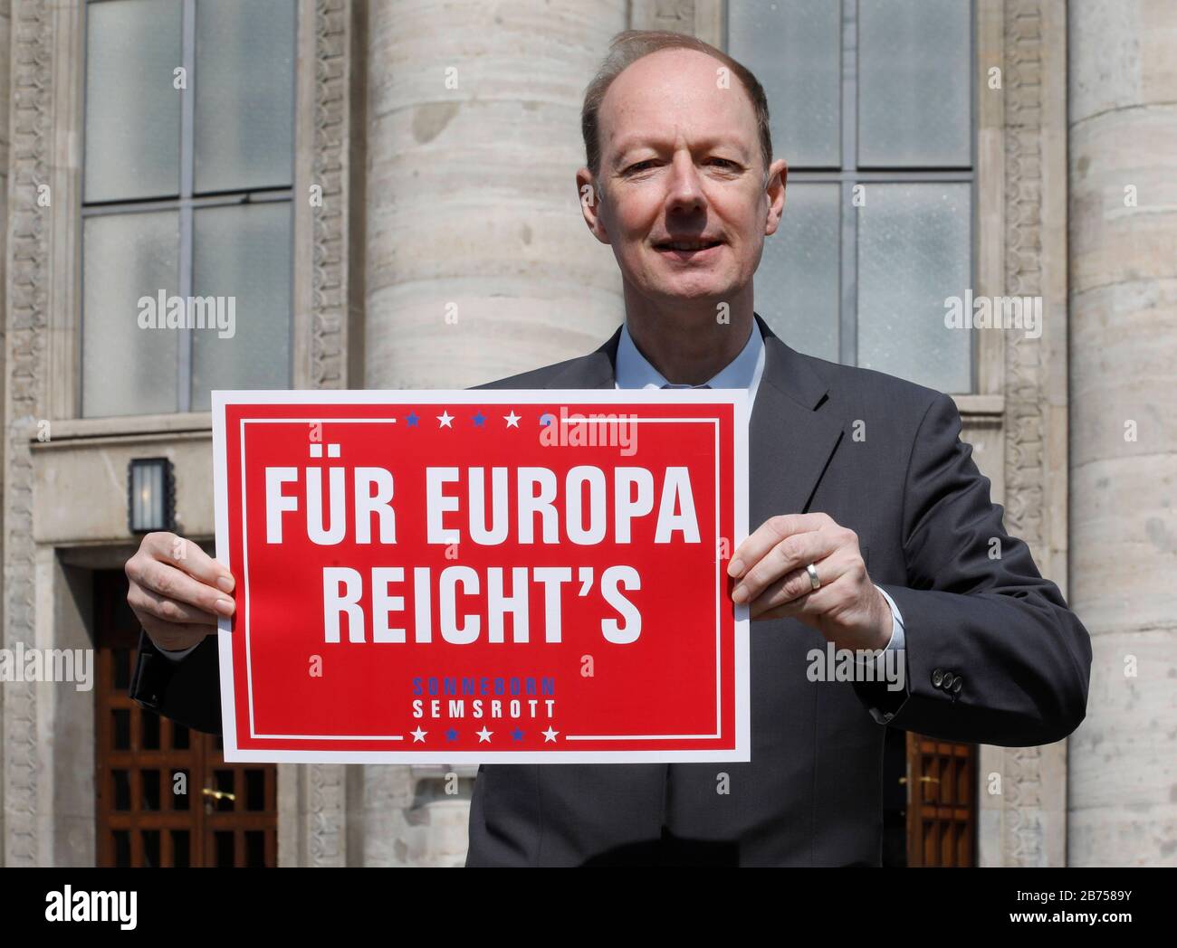 Il partito avvia la campagna elettorale dell'UE con il presidente Martin Sonneborn, su 23.04.2019 [traduzione automatica] Foto Stock