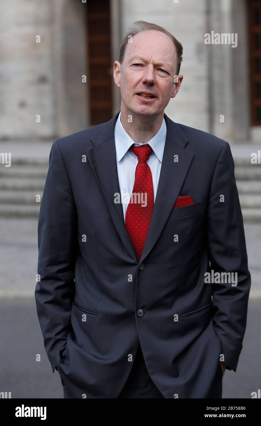 Il partito avvia la campagna elettorale dell'UE con il presidente Martin Sonneborn, su 23.04.2019 [traduzione automatica] Foto Stock