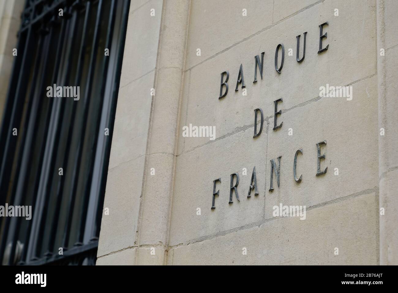 Bordeaux , Aquitaine / Francia - 10 10 2019 : Banque de France testo in edificio ufficiale Banca nazionale francese Foto Stock