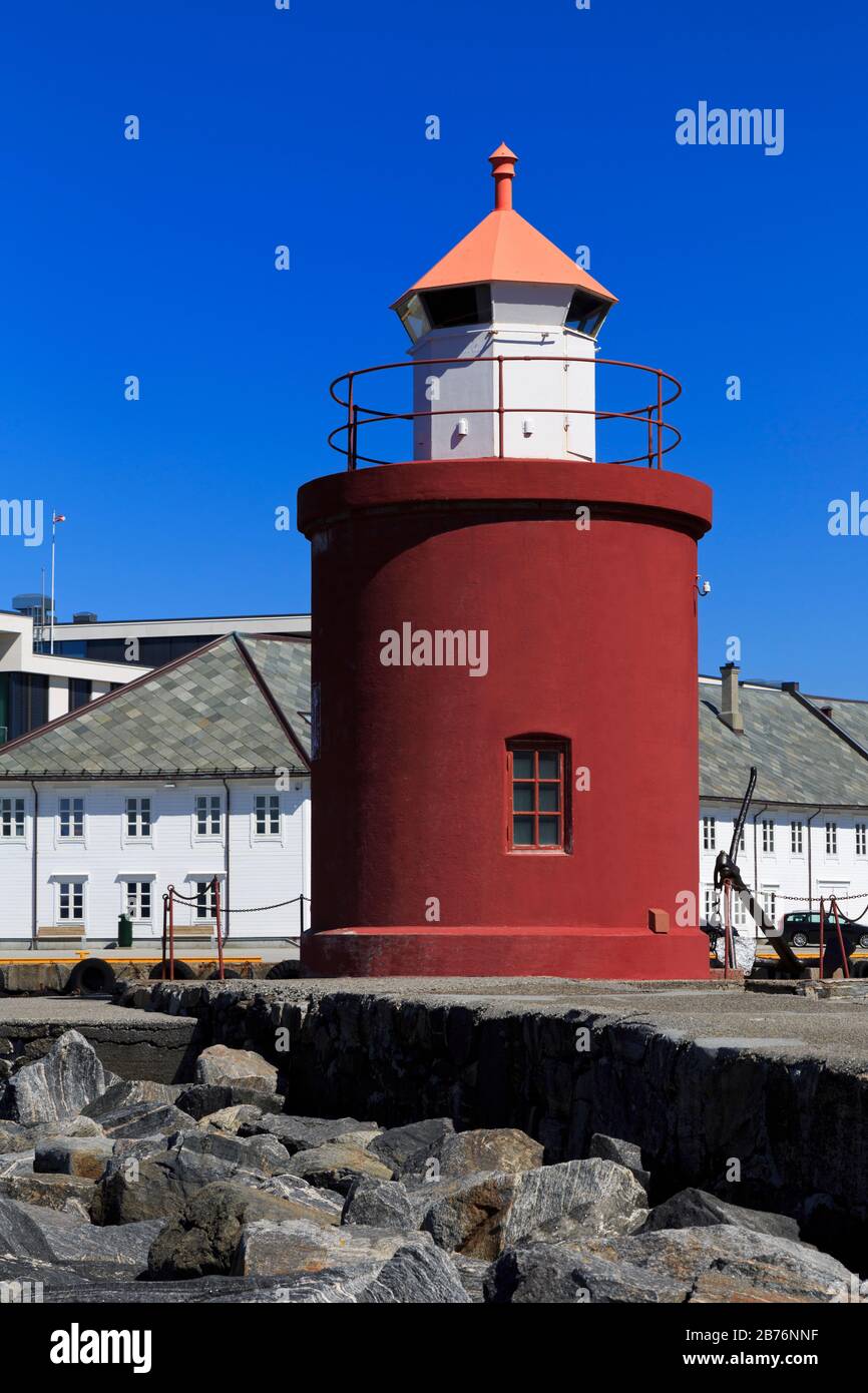 Mole del faro, Alesund Città, More og Romsdal County, Norvegia Foto Stock