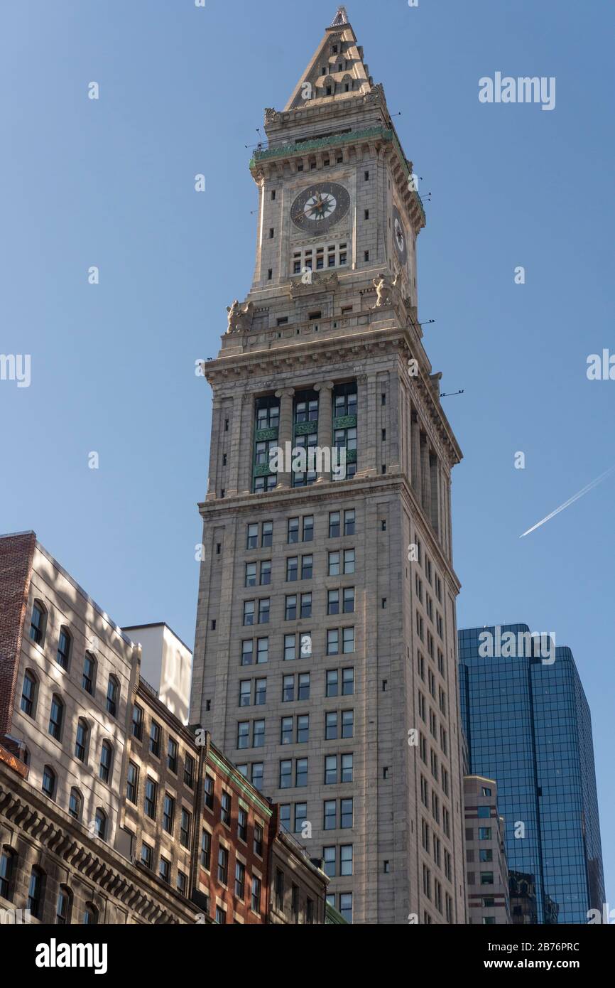 La Custom House Tower è un grattacielo in McKinley Square, nel quartiere finanziario di Boston, Massachusetts. L'edificio originale era Foto Stock