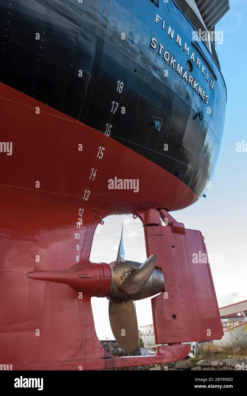 La nave Hurtigruten 'Finnmarken', ora una nave museo, Stokmarknes, Hadsel, Vesterålen, Norvegia settentrionale Foto Stock