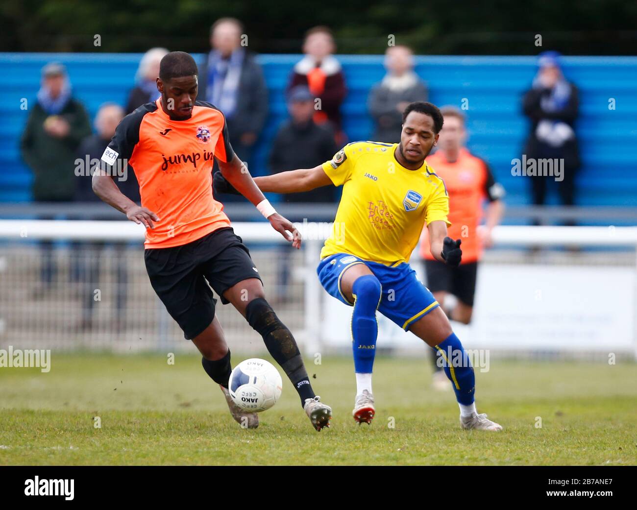 Canvey, Regno Unito. 14 Marzo 2020. L-R James Folkes of Tonbridge Angels and Lamar Reynolds of Concord Rangers durante il Vanarama National League South Match tra Concord Rangers e Tonbridge Angels a Thames Road, Canvey Island, il 14 marzo 2020. Credit: Action Foto Sport/Alamy Live News Credit: Action Foto Sport/Alamy Live News Foto Stock