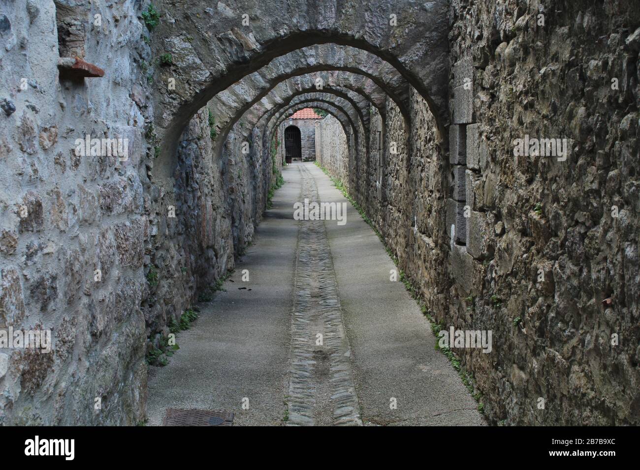 Villefranche-de-conflent, una città fortificata nel dipartimento dei Pirenei Orientali, Francia meridionale Foto Stock