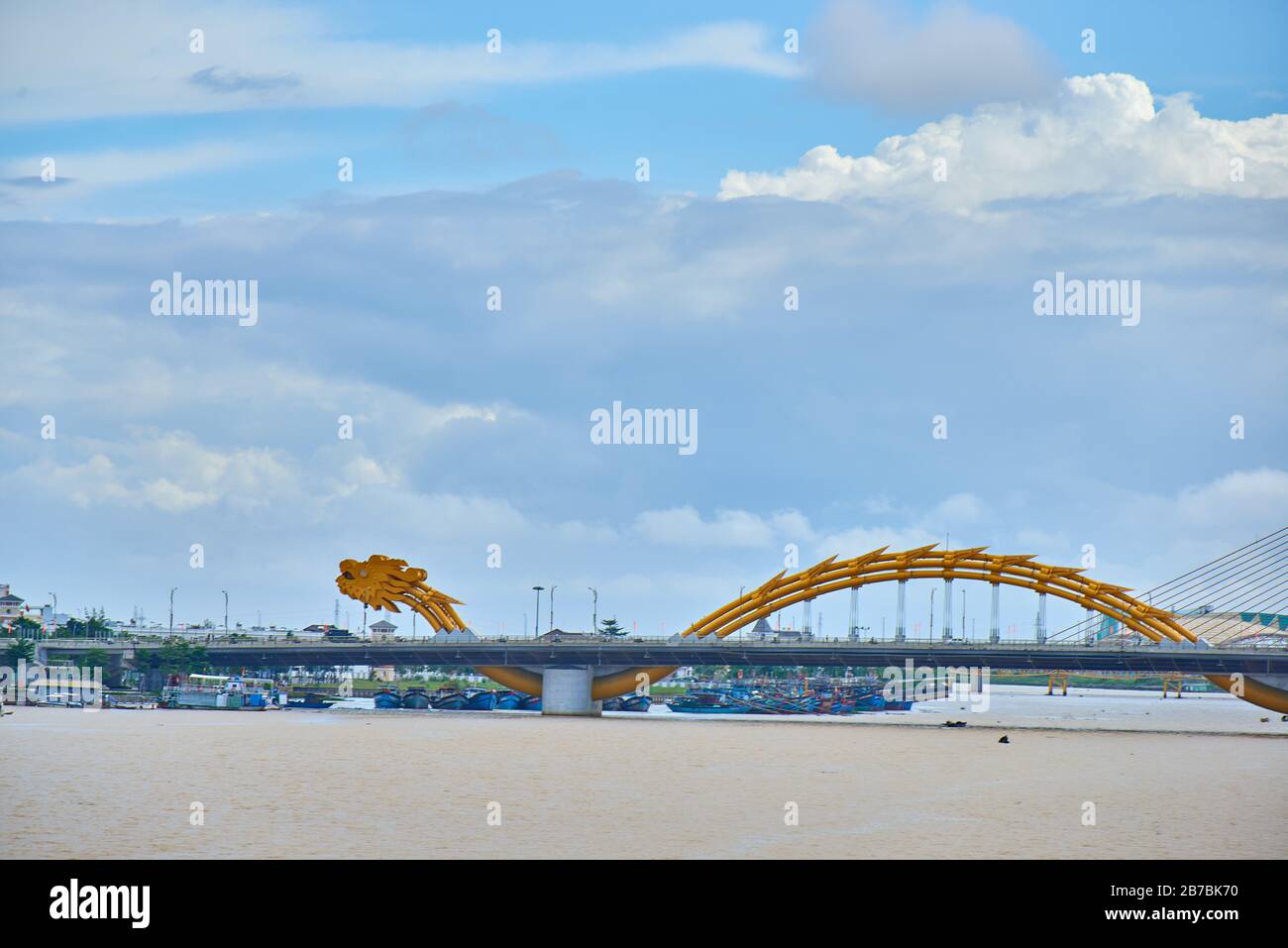 Da Nang, Vietnam: Il ponte del drago Foto Stock