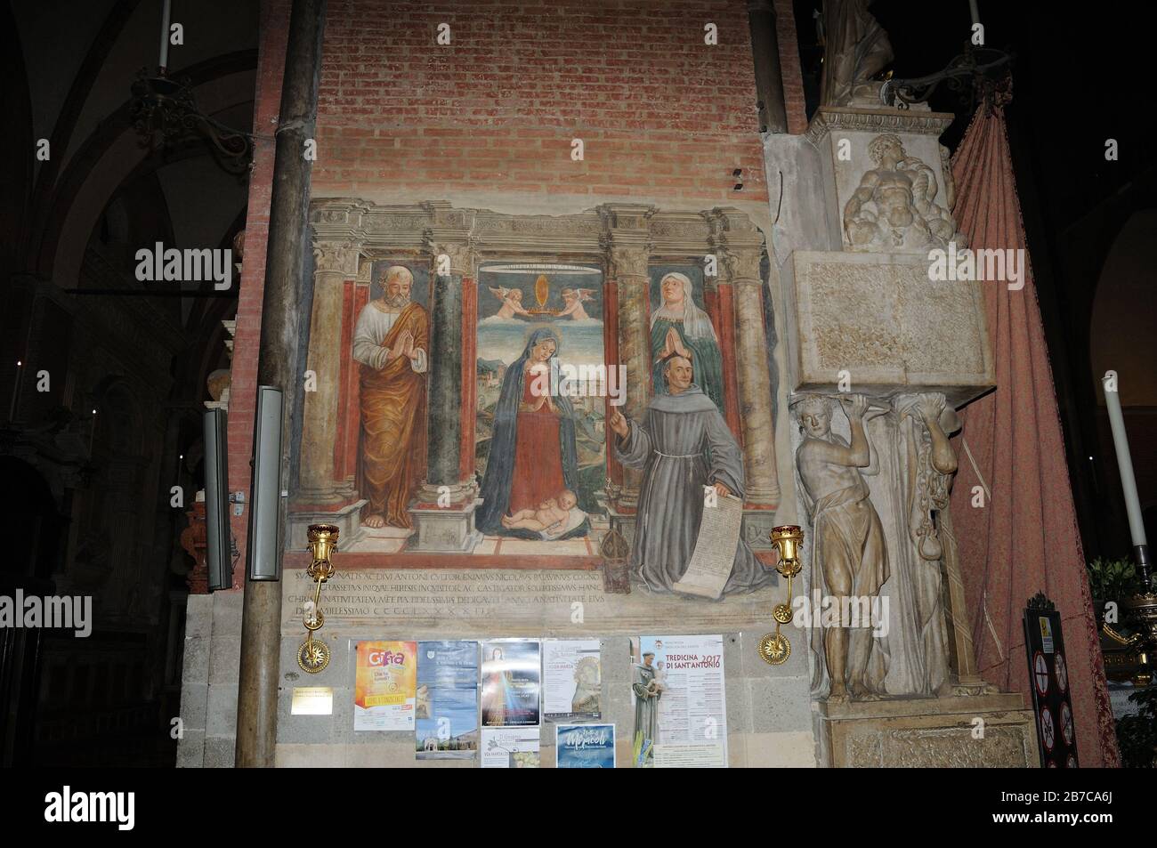 L'interno della Basilica di Sant'Antonio a Padova Foto Stock