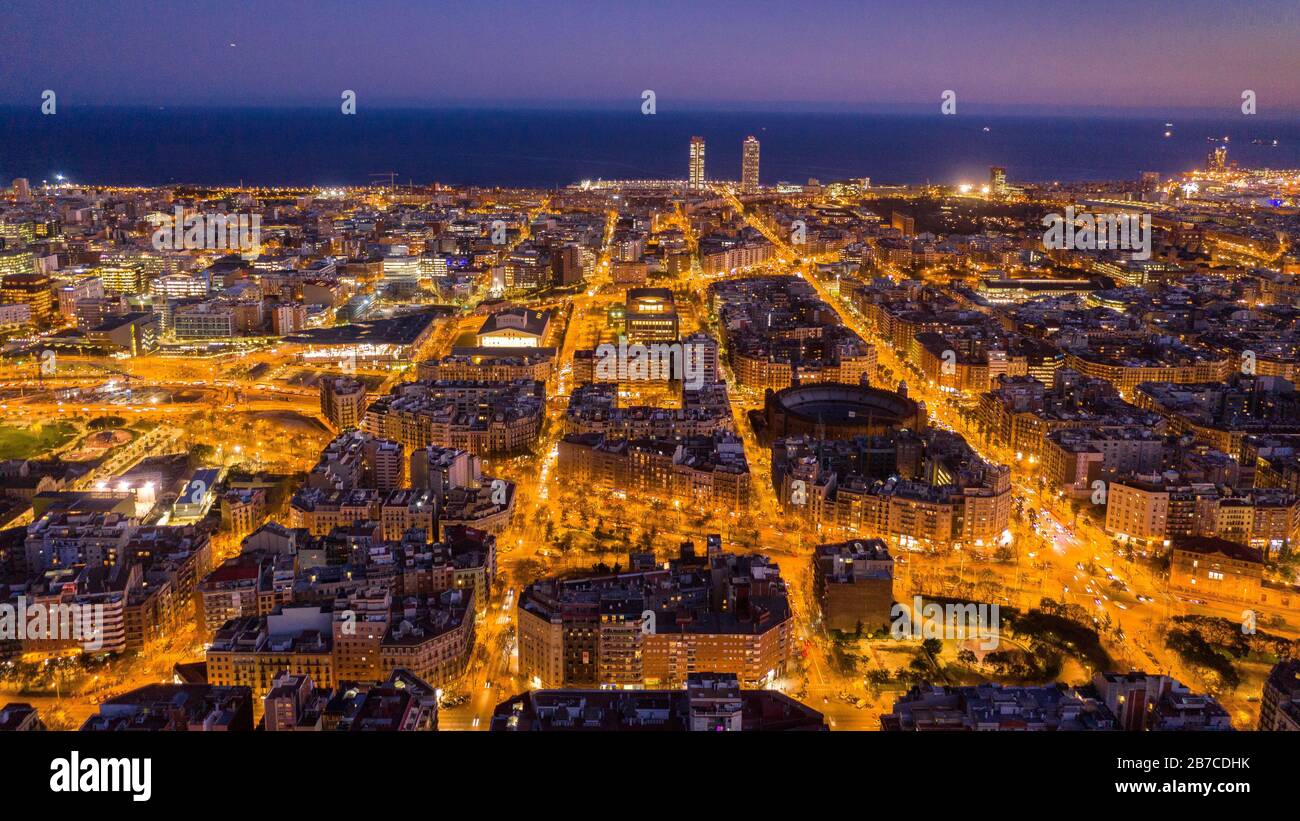 Vista aerea dell'Eixample, la griglia ottogonale di Barcellona, Catalogna, Spagna) ESP: Vista aérea del Ensanche de Barcelona (Cataluña, España) Foto Stock