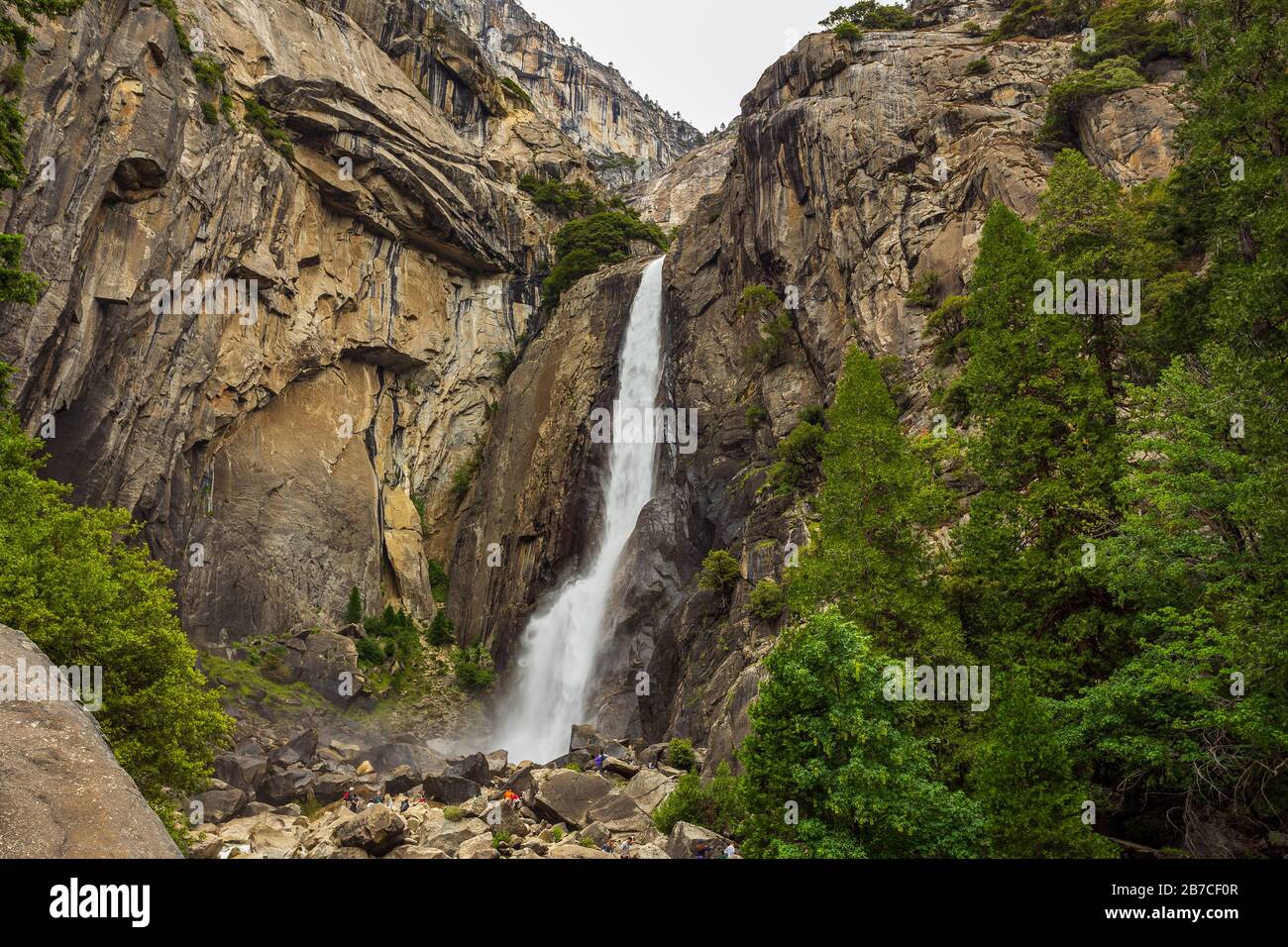 Vista delle cascate di Yosemite nel Parco Nazionale di Yosemite, Sierra Nevada Mountain, California, Stati Uniti. Foto Stock