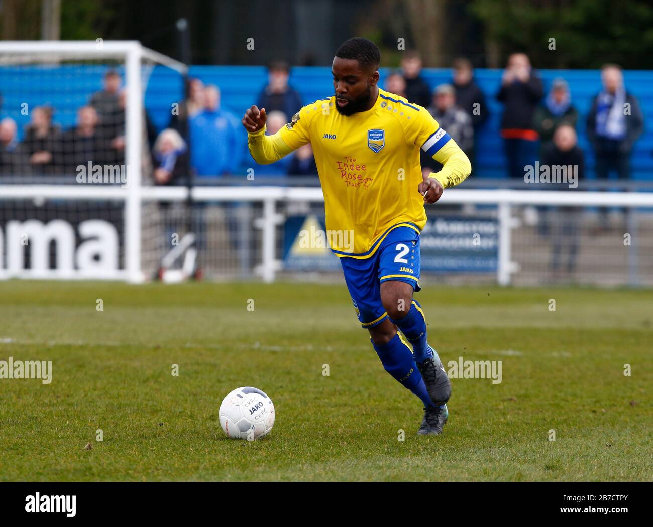 David Olufemi di Concord Rangers in azione durante la Vanarama National League South Match tra Concord Rangers e Tonbridge Angels a Thames Road Foto Stock