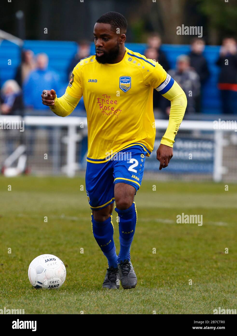 David Olufemi di Concord Rangers in azione durante la Vanarama National League South Match tra Concord Rangers e Tonbridge Angels a Thames Road Foto Stock