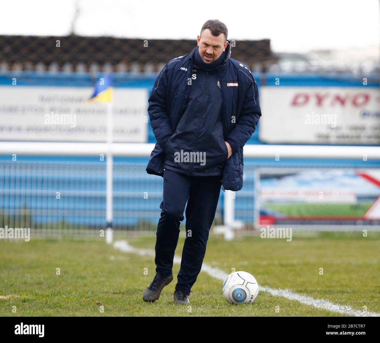 Danny Scopes manager di Concord Rangers durante la Vanarama National League South Match tra Concord Rangers e Tonbridge Angels a Thames Road, C. Foto Stock
