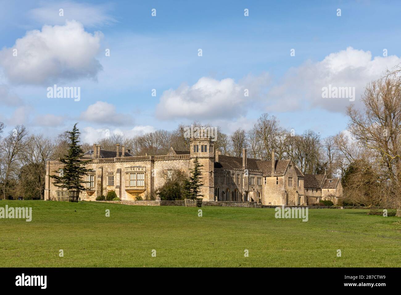 Lacock Abbey - una volta casa di William Henry Fox Talbot, inventore del negativo fotografico, Lacock, Wiltshire, Regno Unito Foto Stock