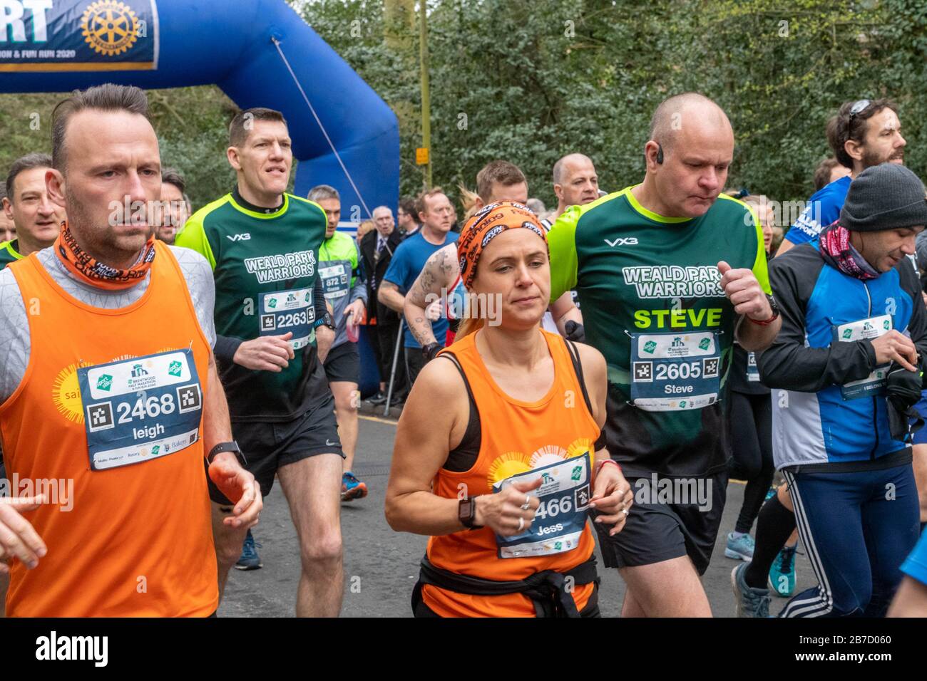 Brentwood, Essex, Regno Unito. 15 Mar 2020. Brentwood Mezza maratona e divertente corsa. Uno degli ultimi eventi di partecipazione di massa davanti al governo vieta le riunioni pubbliche. Credit: Ian Davidson/Alamy Live News Foto Stock