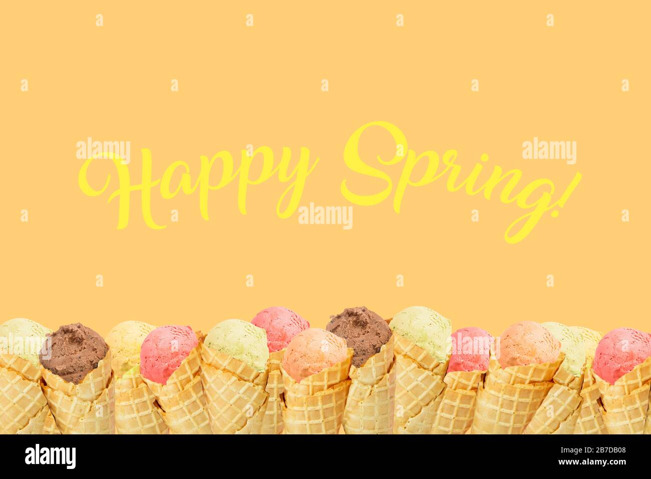 Ciao estate e primavera. Immagini di gelato. Sfondo colorato. Foto Stock