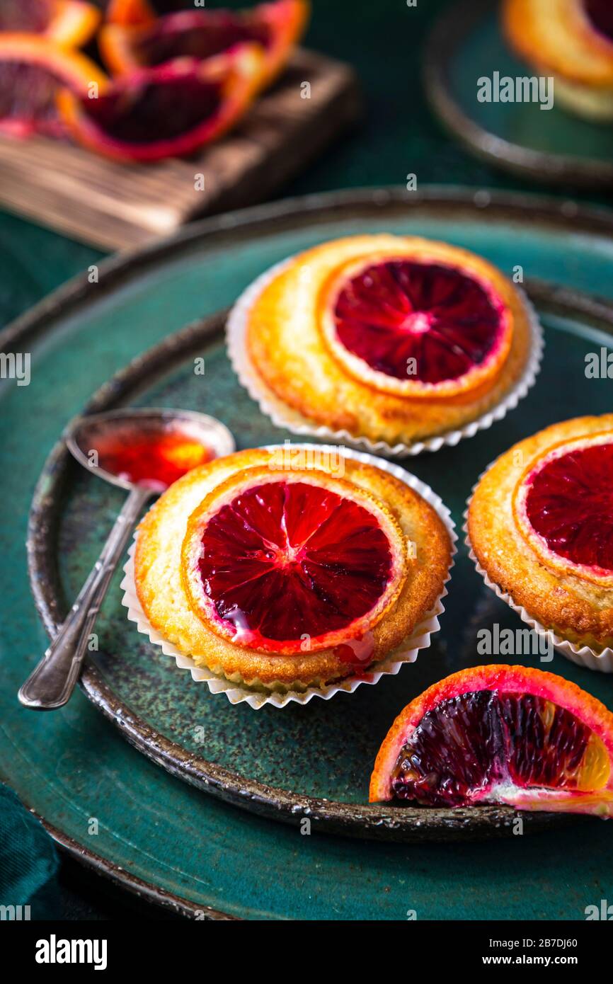 Muffin alla vaniglia e al sangue Foto Stock