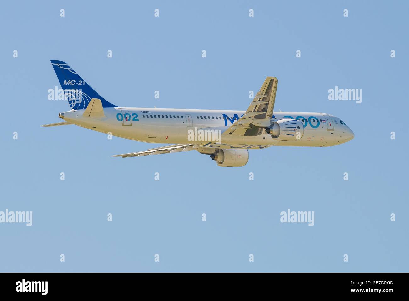 ZHUKOVSKY, RUSSIA - 30 AGOSTO 2019: L'aereo russo a medio raggio a corpo stretto MS-21 effettua un volo dimostrativo Foto Stock