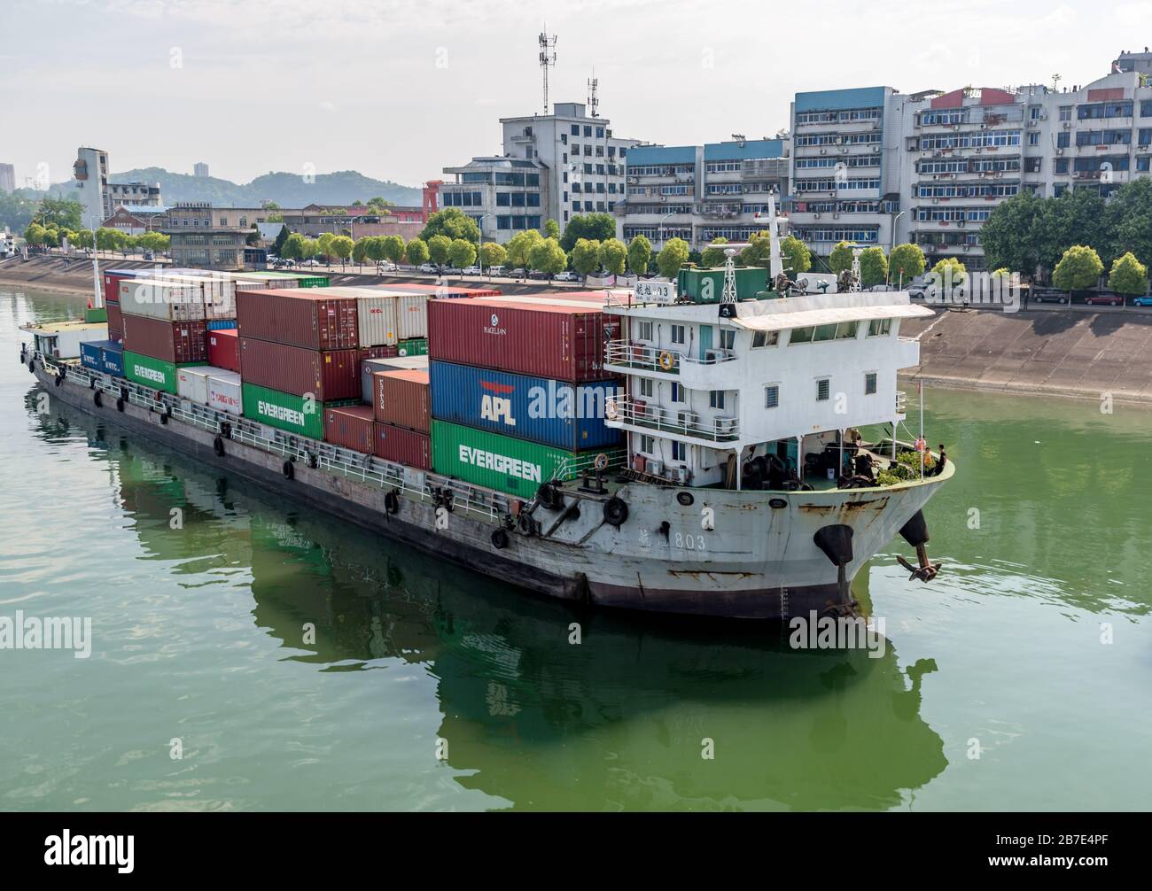 Nave container fluviale, fiume Yangtze Foto Stock