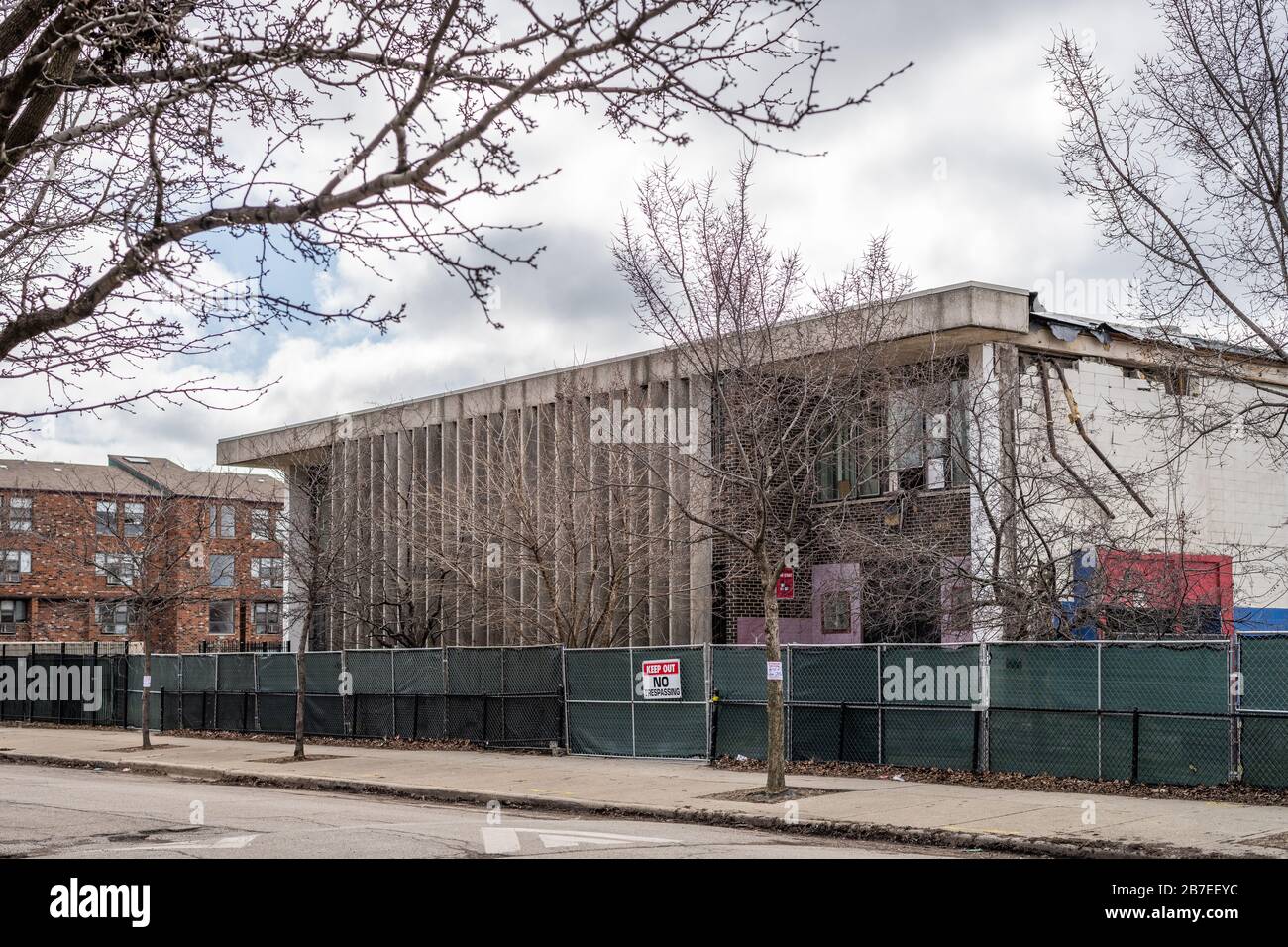 Newberry Center progettato da Perkins e in fase di demolizione Foto Stock