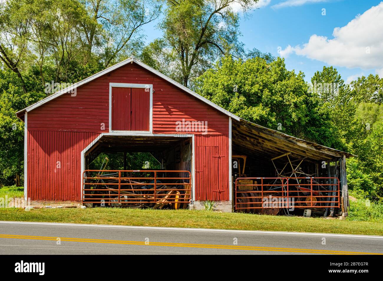 Magazzino di attrezzature Barn, Mill Creek Historic District, Bunker Hill, West Virginia Foto Stock