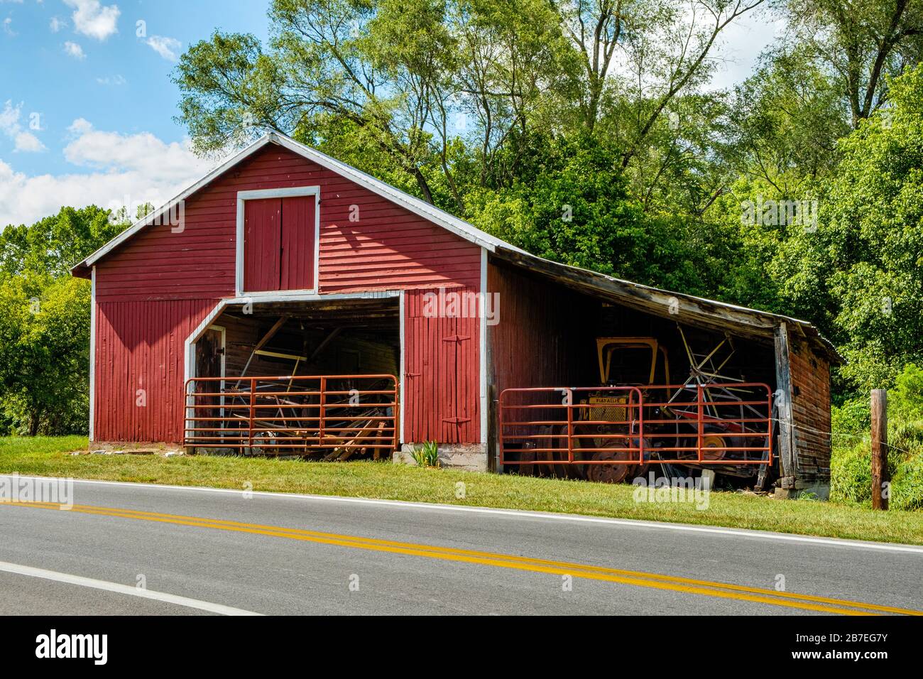 Magazzino di attrezzature Barn, Mill Creek Historic District, Bunker Hill, West Virginia Foto Stock