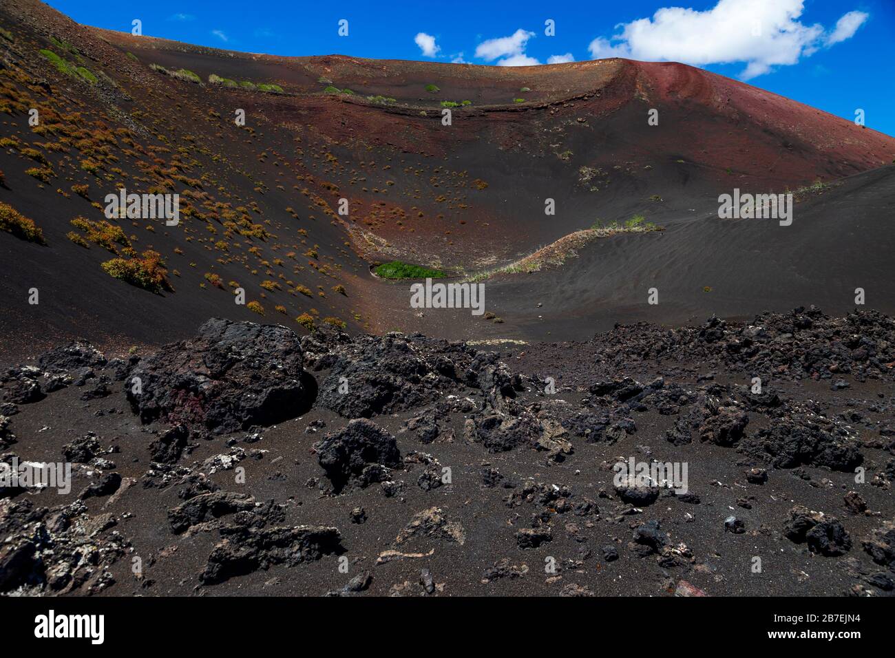 Paesaggio vulcanico nell isola di Lanzarote. I campi di lava.Parco Nazionale di Timanfaya. Isole Canarie.Spagna. Foto Stock