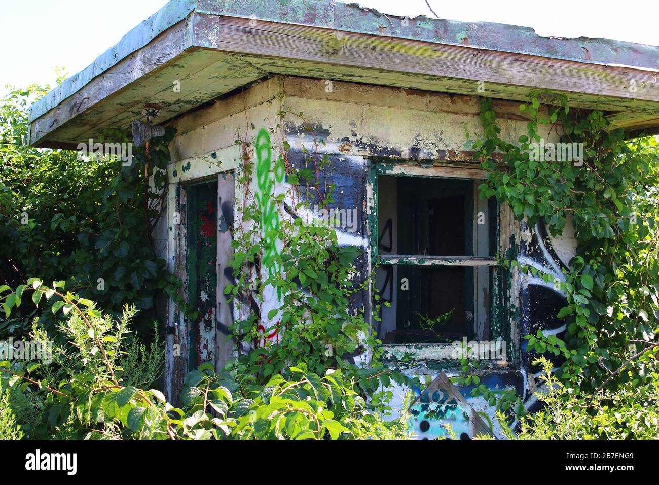 Nike Missile Launch Site NY-49 è una vecchia struttura militare abbandonata, che risale al 1955, visto qui l'11 agosto 2019 a Queens, New York, U. Foto Stock