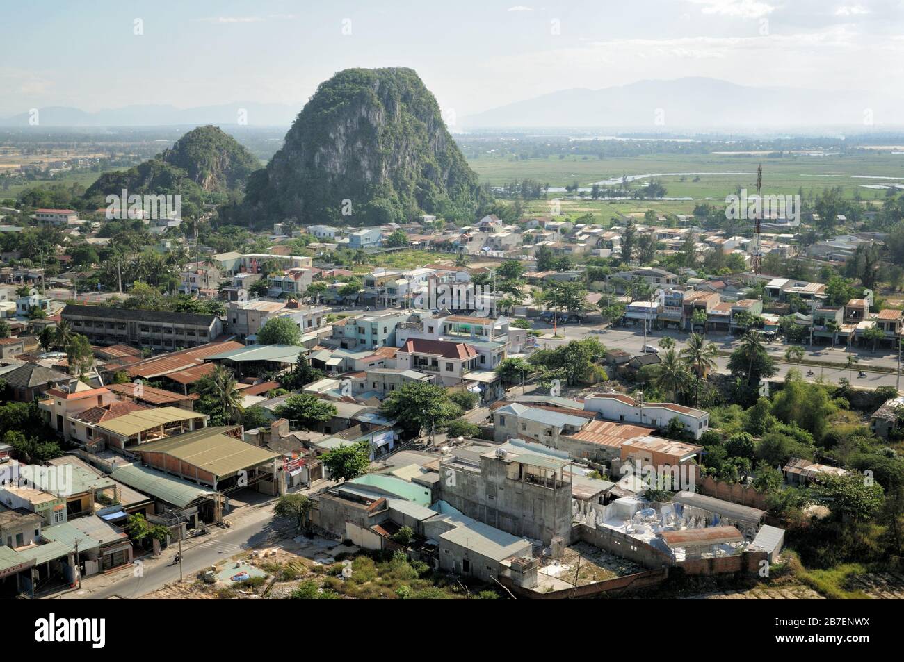 Una delle montagne di marmo vicino a da Nang, Vietnam Foto Stock