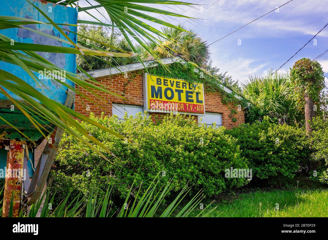 Il cartello Beverly Motel è raffigurato, 30 luglio 2016, a Mobile, Alabama. Foto Stock