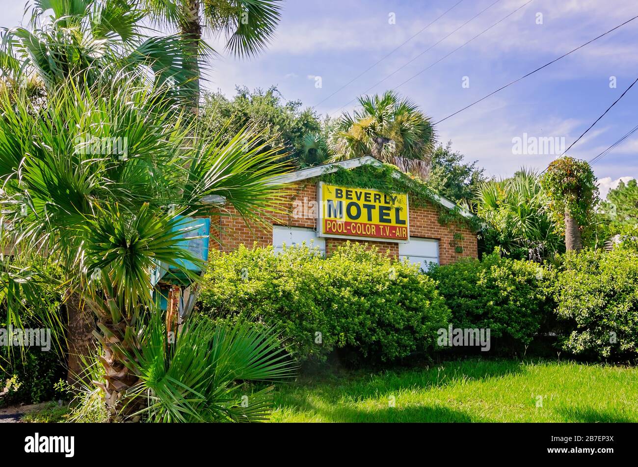 Il cartello Beverly Motel è raffigurato, 30 luglio 2016, a Mobile, Alabama. Foto Stock