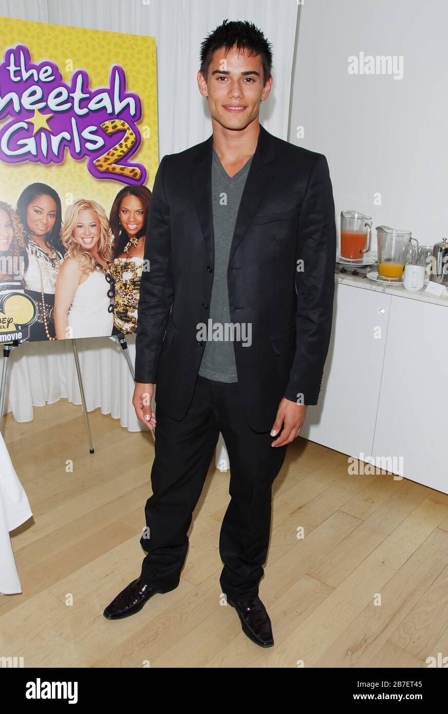 Golan Yosef al Disney Channel 'The Cheetah Girls 2' Photo Op tenuto al Mondrian Hotel - Gallery A a West Hollywood, CA. L'evento si è svolto martedì 1 agosto 2006. Foto di: SBM / PictureLux Foto Stock