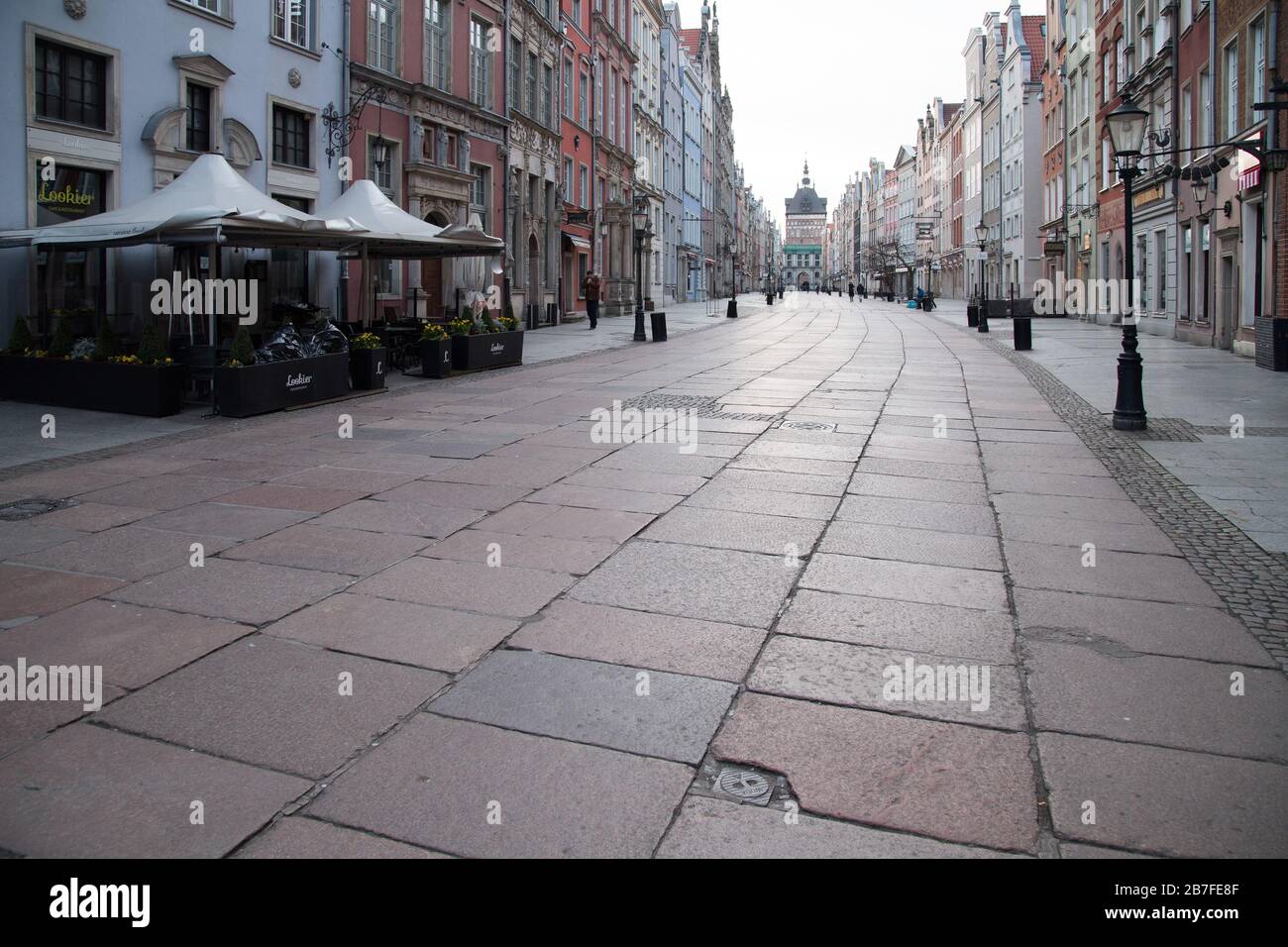 Ulica Dluga nella città principale nel centro storico di Danzica, Polonia. 15 marzo 2020 © Wojciech Strozyk / Alamy Stock Photo Foto Stock