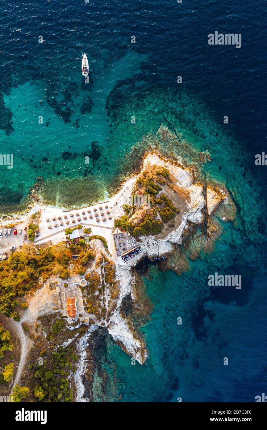 Veduta aerea dell'isola di Thassos, Grecia in estate Foto Stock