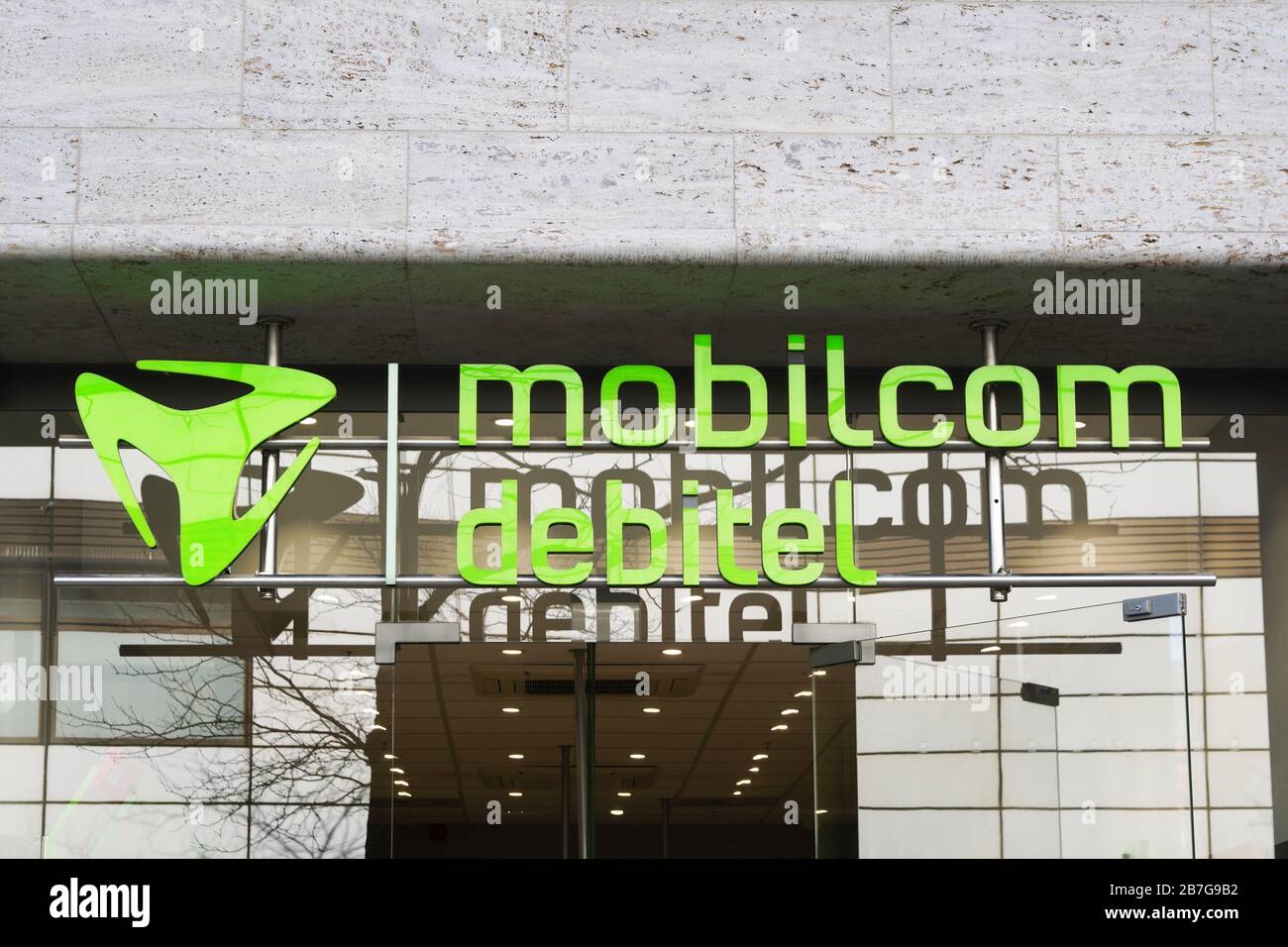 Hannover, Germania - 2 marzo 2020: MobilCom debitel è un'azienda tedesca di telefonia mobile Foto Stock
