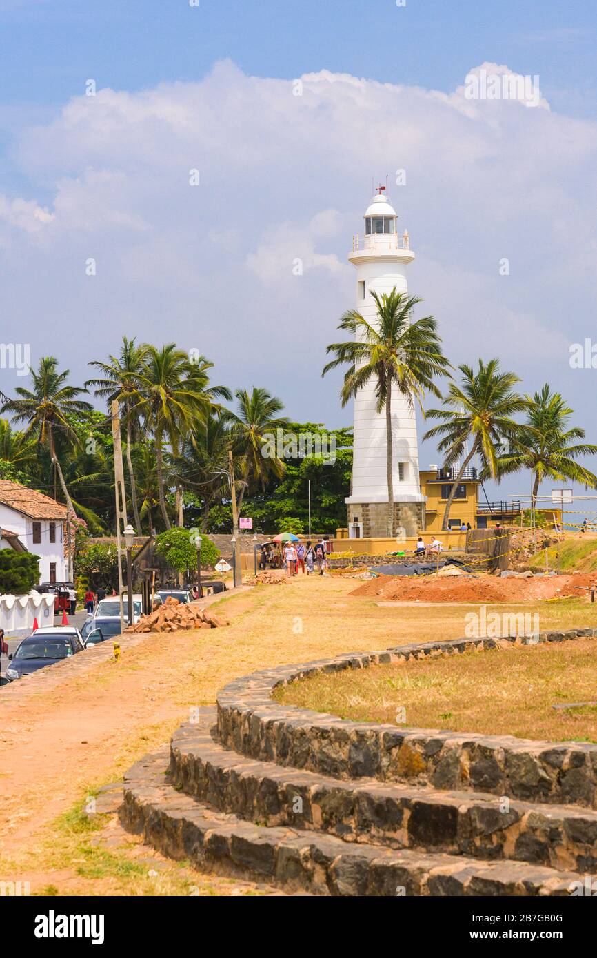 Sud Asia Sri Lanka Fort Galle centro città coloniale antico porto porto faro bianco costruito 1939 87 piedi 26 m di altezza bastione Point Utrecht Foto Stock