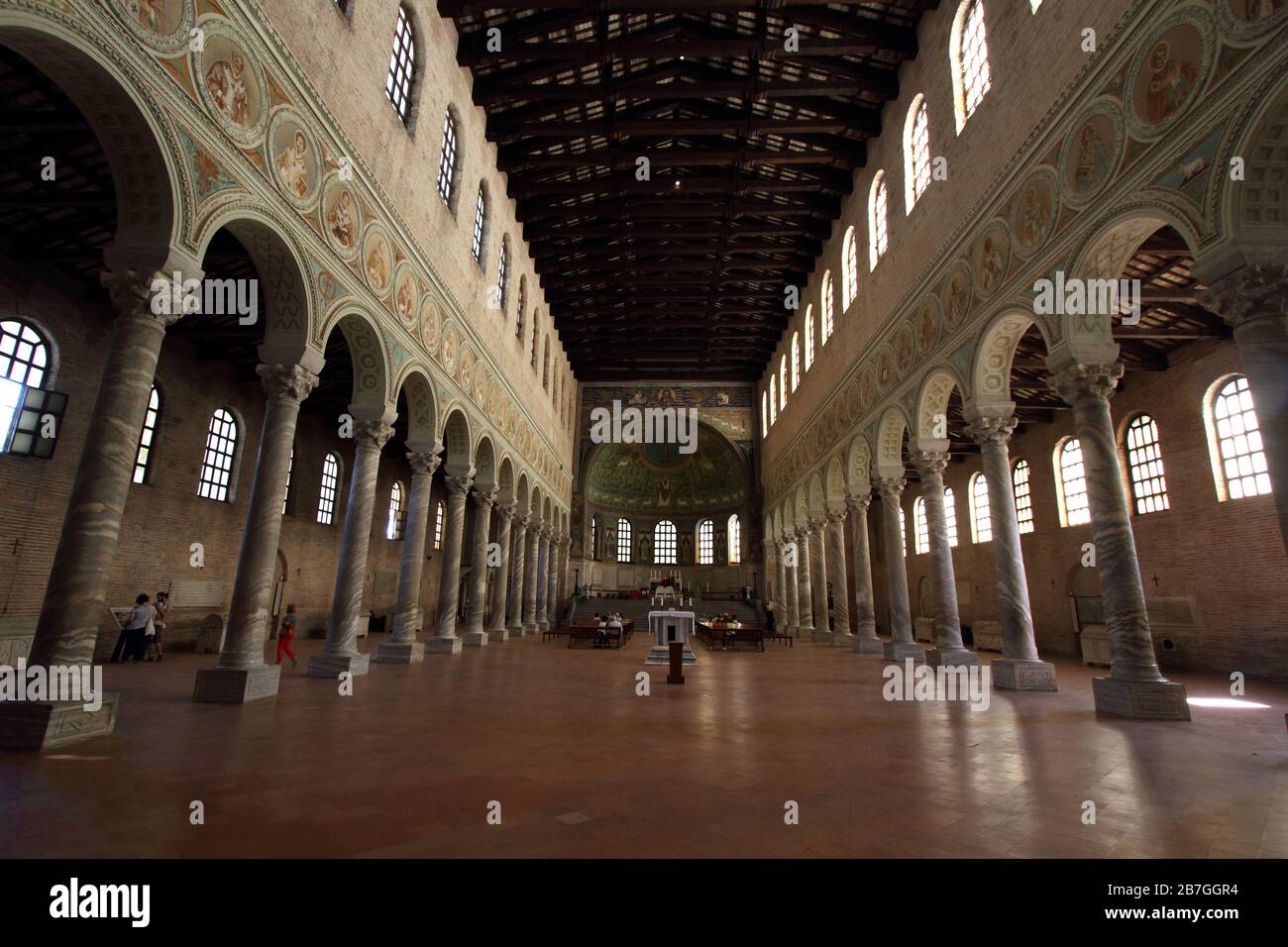 Ravenna, Italia - 12 settembre 2015: Il mosaico abside con il volto di Cristo nella Basilica di Sant'Apollinare in Classe Foto Stock