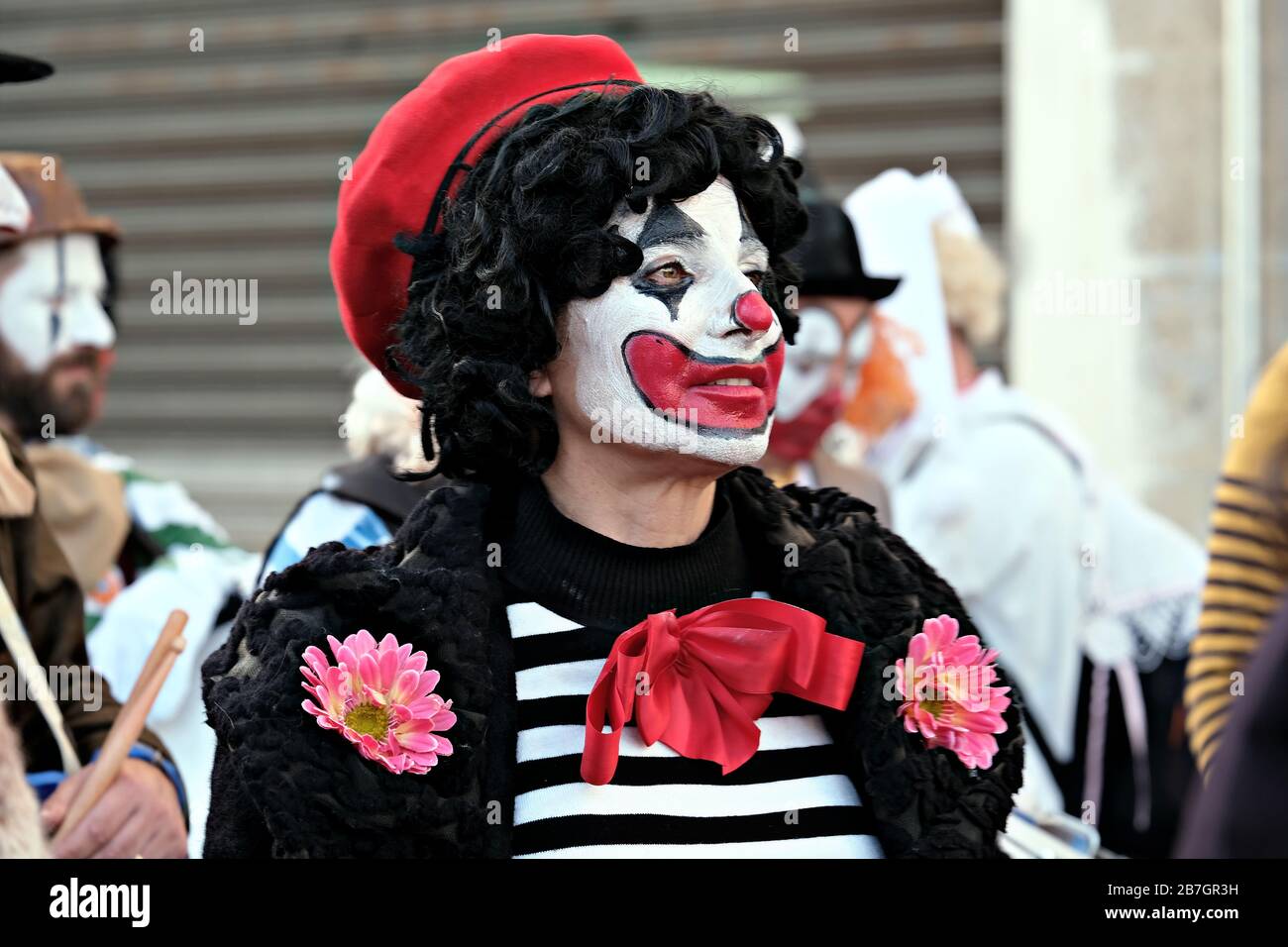 Ritratto di clown alla parata di carnevale Foto Stock