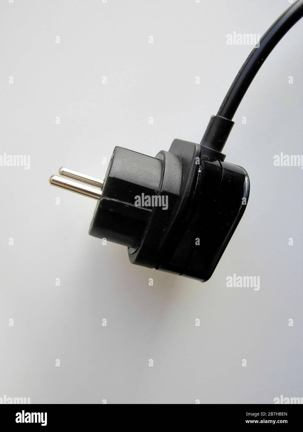 Spina europea adattatore - spina UK 3 pin a 2 pin europeo spina adattatore da viaggio Foto Stock