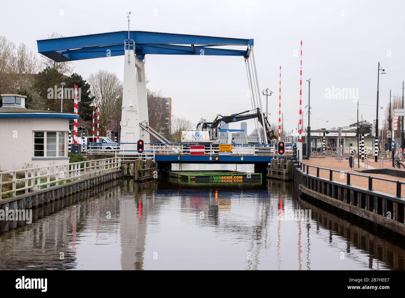 Costruzioni al ponte di Diemerbrug a Diemen Paesi Bassi 2020 Foto Stock