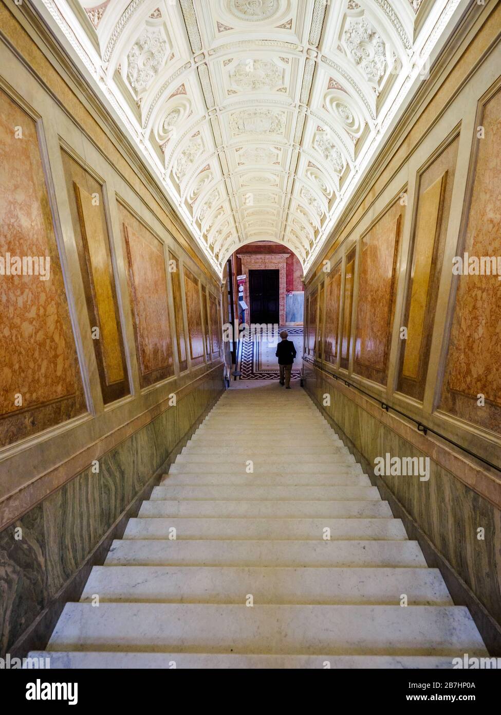Scala in villa Farnesina - Roma, Italia Foto Stock