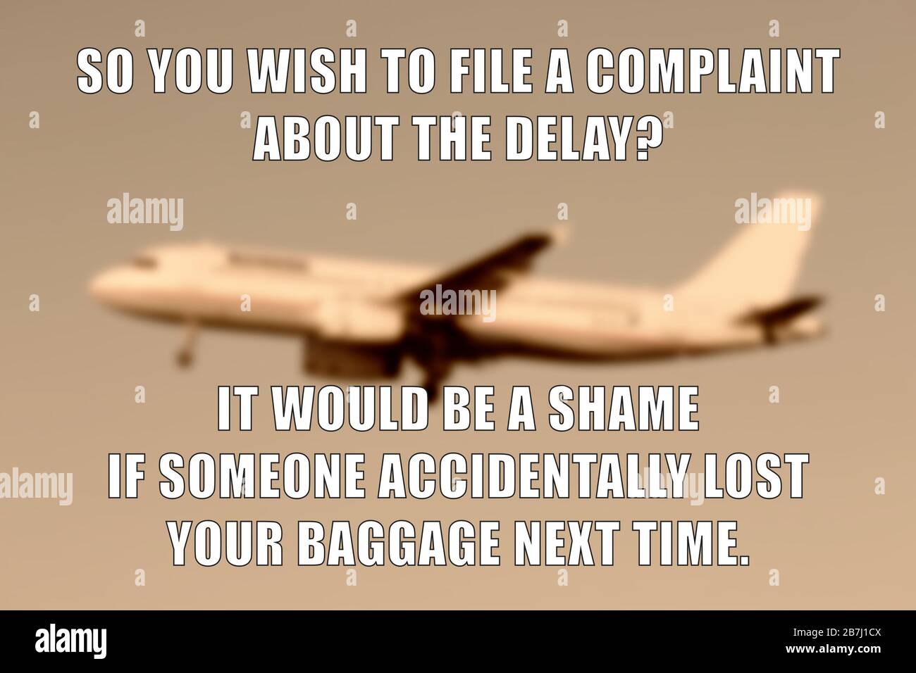 Promemoria divertente per la condivisione dei social media con la logica della compagnia aerea. La compagnia aerea ha perso il bagaglio e ha ritardato lo scherzo di reclamo. Foto Stock